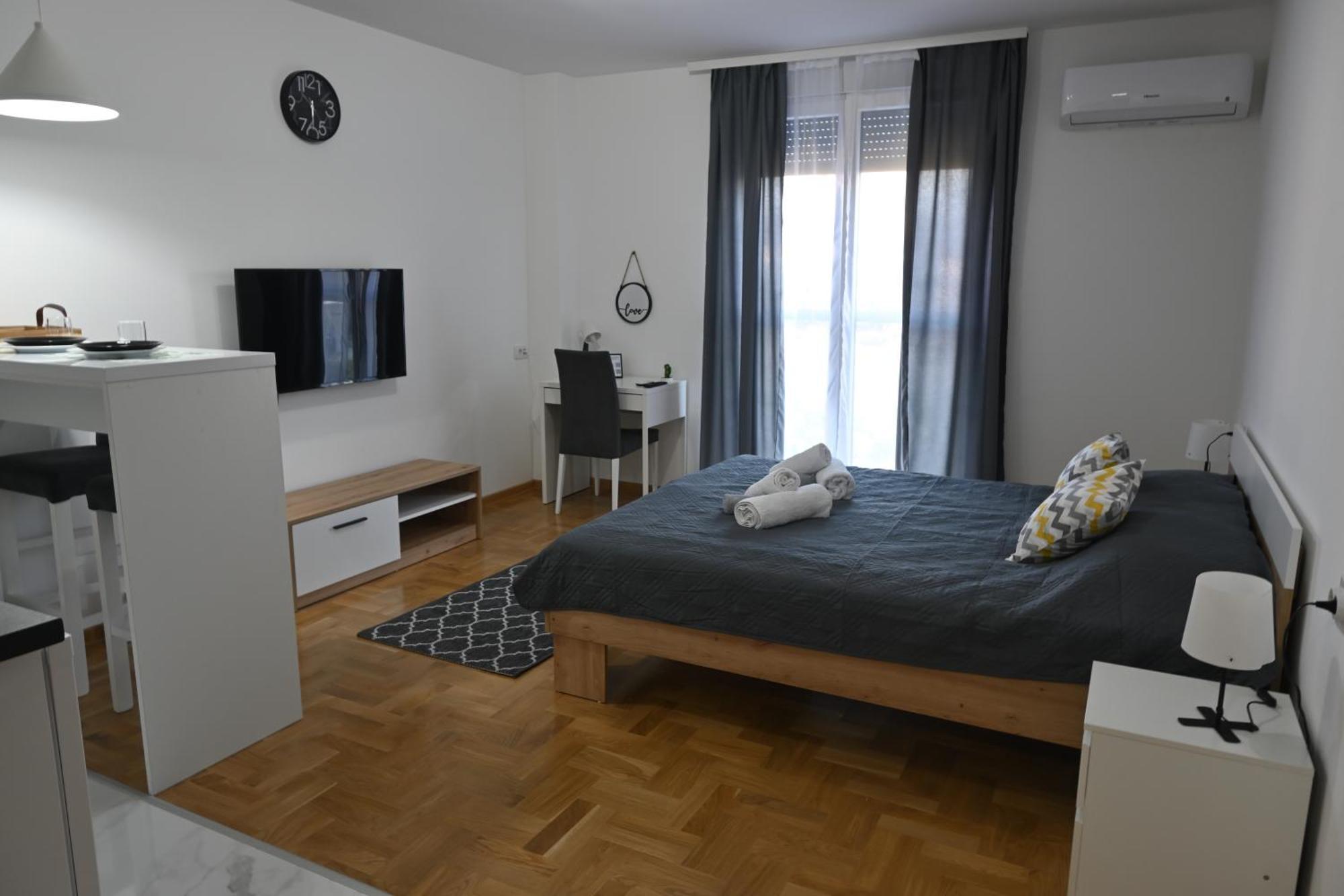 Riverside Ni Dış mekan fotoğraf
